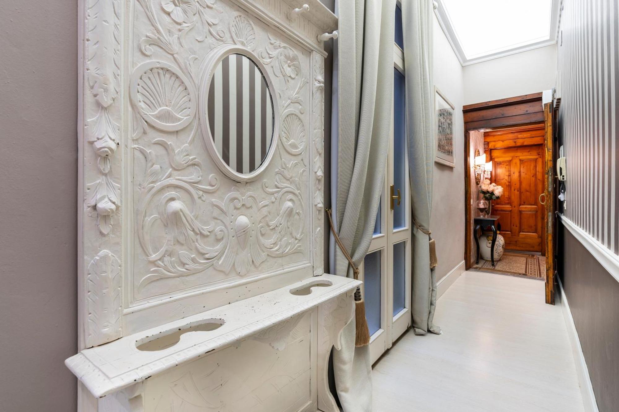 Historic Borgo Ognissanti, 8 Apartamento Florencia