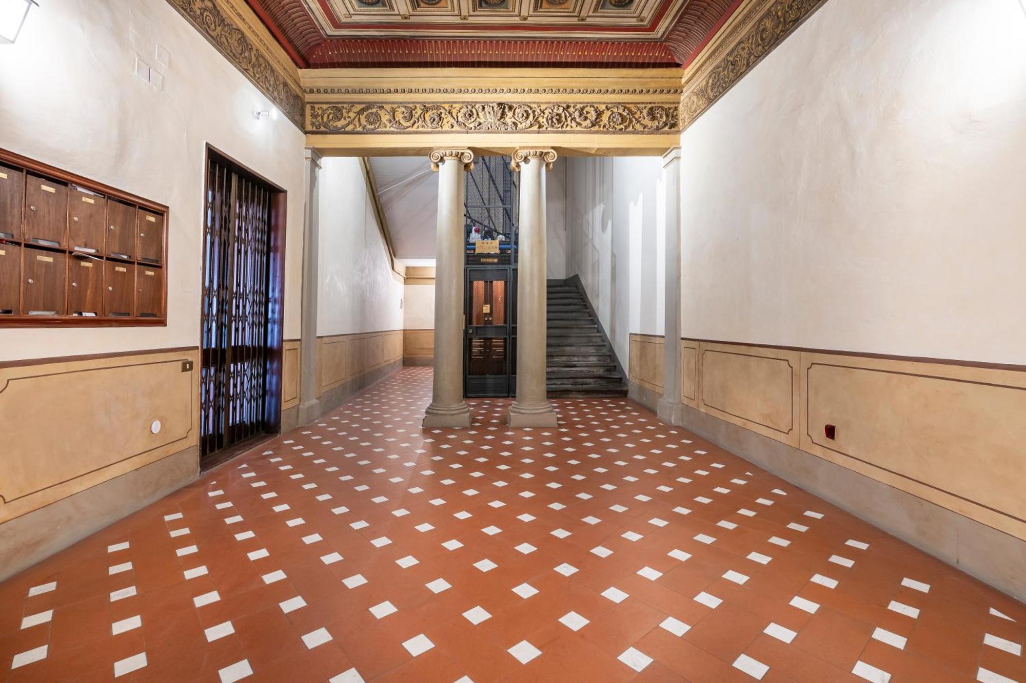 Historic Borgo Ognissanti, 8 Apartamento Florencia