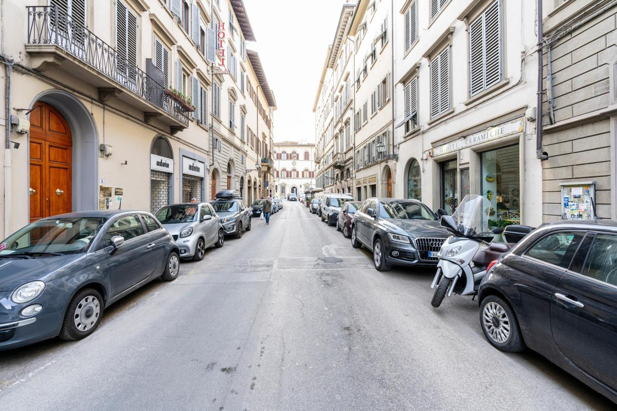 Apartamento Historic Borgo Ognissanti, 8 Florencia